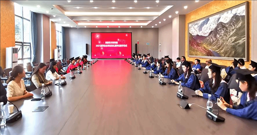 54b2c81b0e9685b1028374f36f31645 54b2c81b0e9685b1028374f36f31645